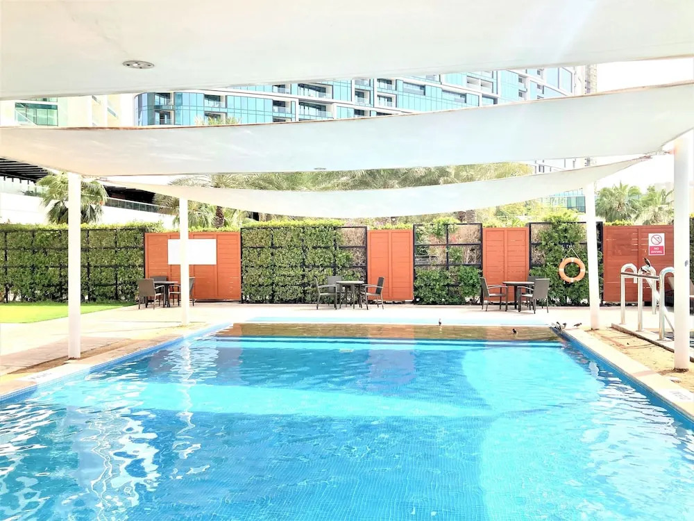 Luxurious Stay at the Walk JBR