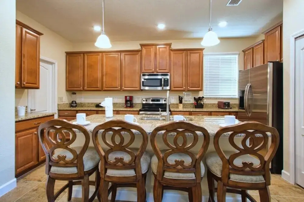 Paradise Palms-5 Bedroom w/pool - 3507PP Home by RedAwning