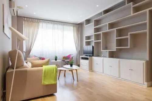 For You Rentals Avenidaamerica Apartment Ava24