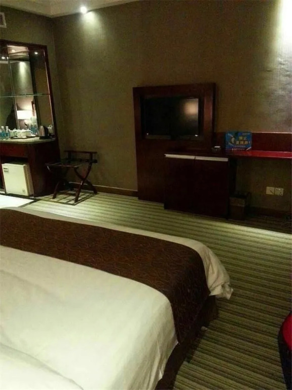 Fun Tin Hotel