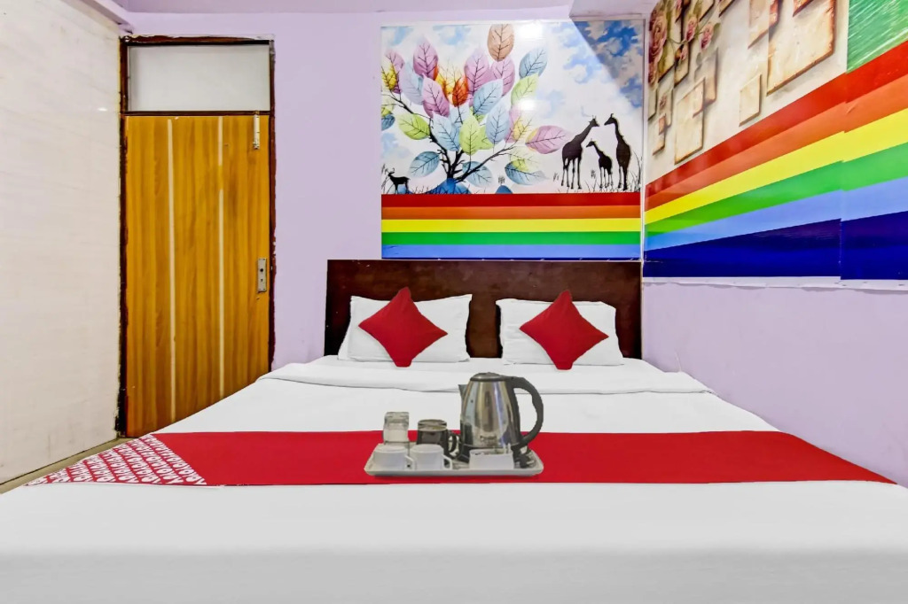 SPOT ON 70037 Hotel Delight Inn