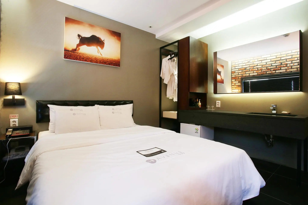 H-AVENUE Hotel Yeoksam