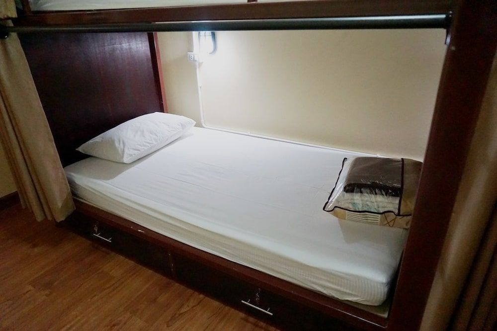 @Home Hostel Wua Lai
