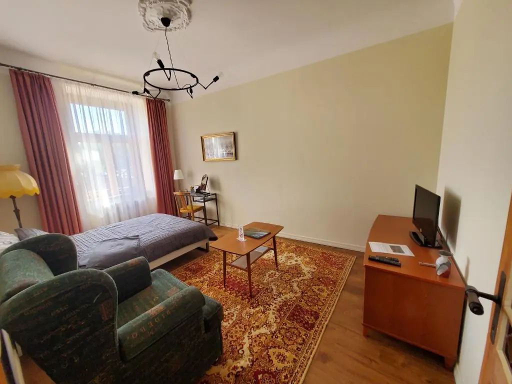 Stories Writer's AP 40sqm Renovated Free parking