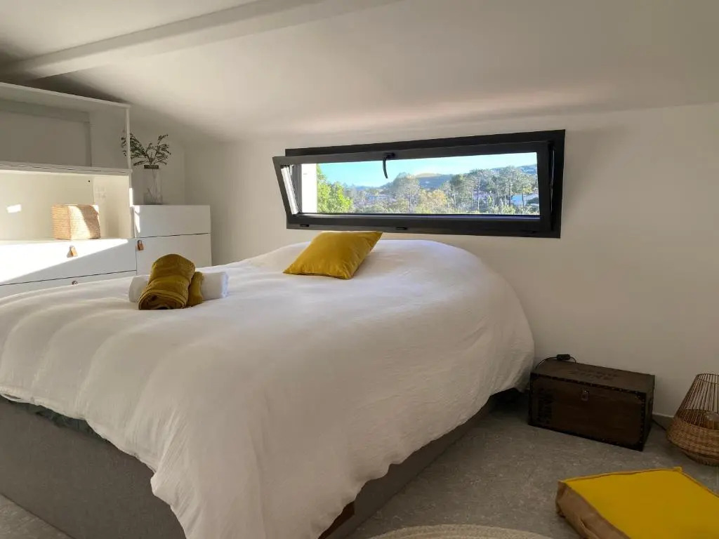 Villa à 5mn des plages avec piscine/jardin privée