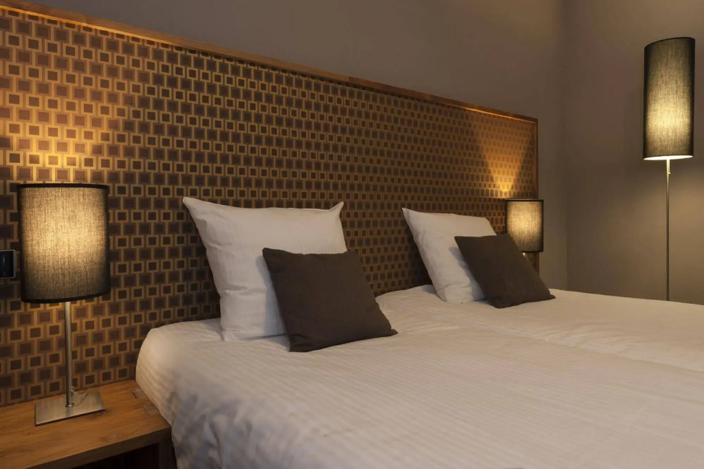 Linge Hotel Elst