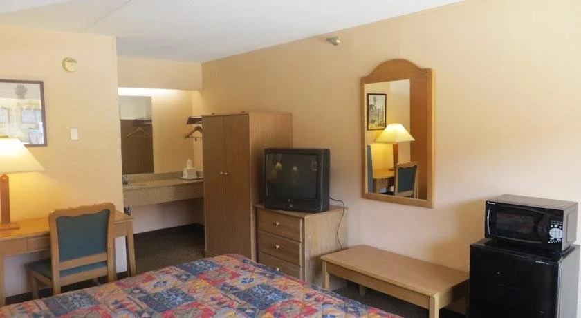 Super 7 Inn Dallas