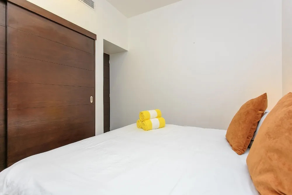 IN 03 2 Bedroom+ 6 people+ Mamitas Beach Area- 1block from beach Apts