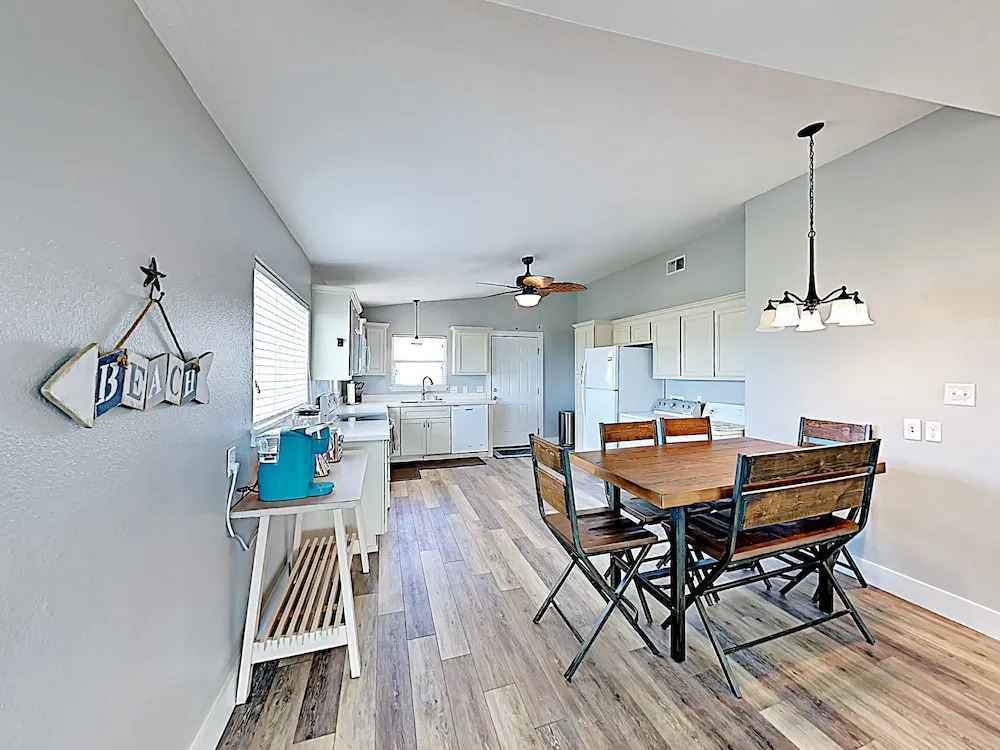 1908 Port Aransas - 3 Br Home