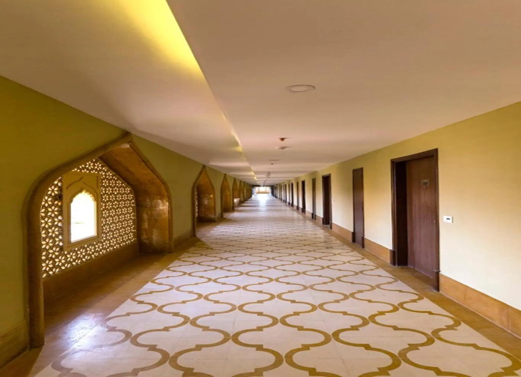 Sairafort Sarovar Portico