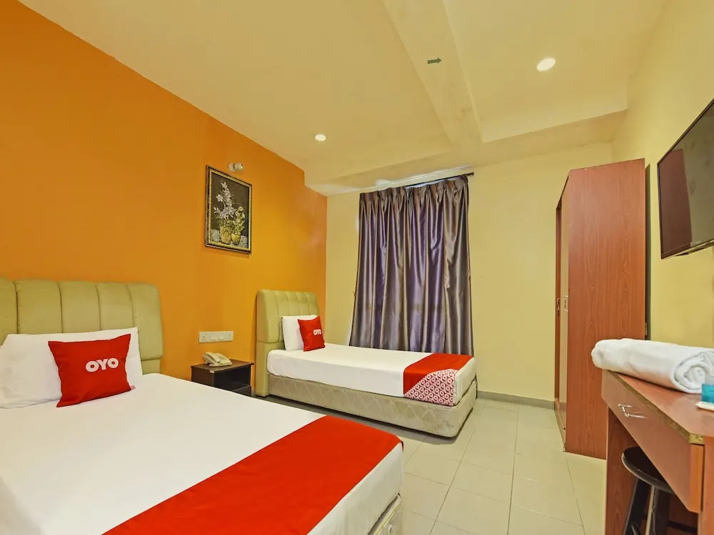 OYO 90510 Hotel Sahara