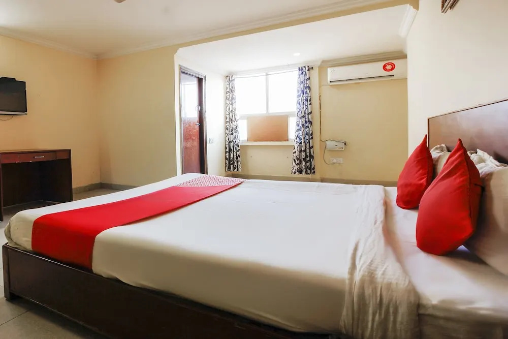 Hotel O Priya Residency