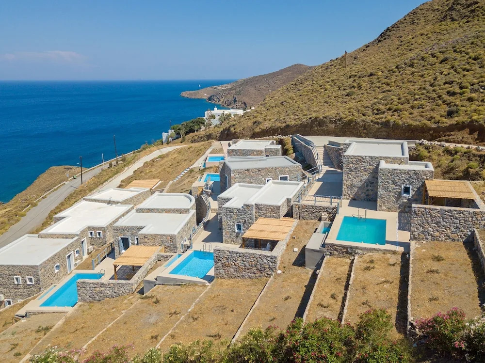 Nisides Suites