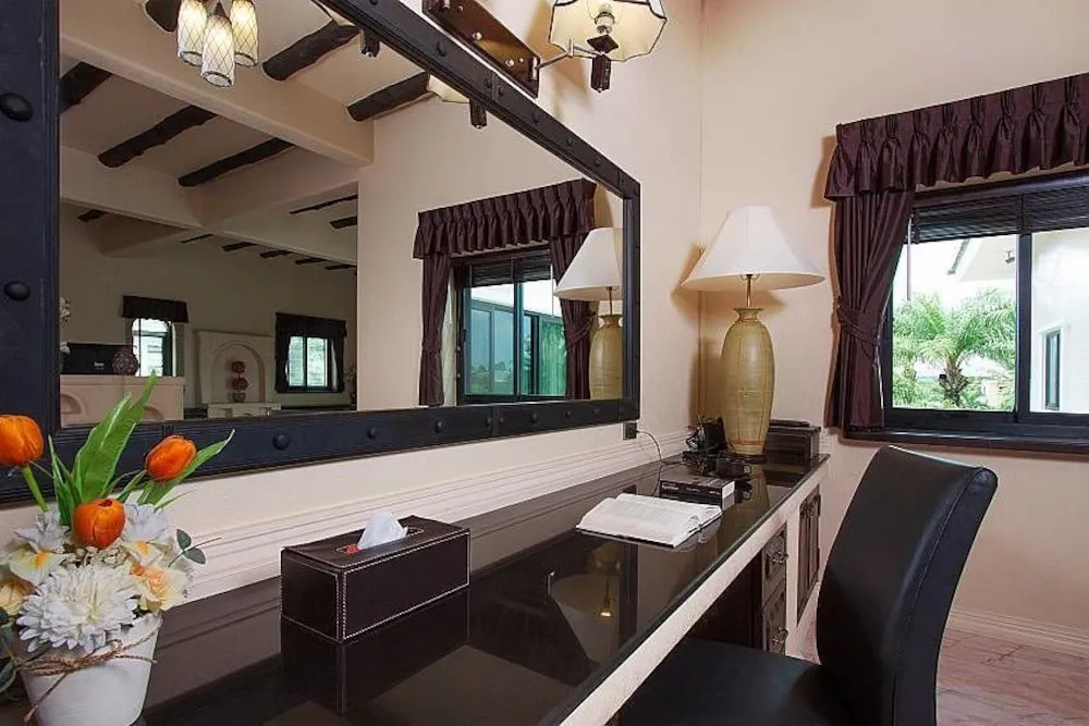 Camelot Villa