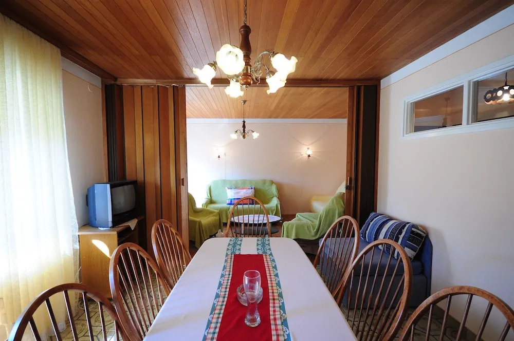 Mali Mate Apartments