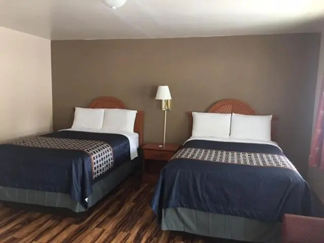 Hilltop Inn