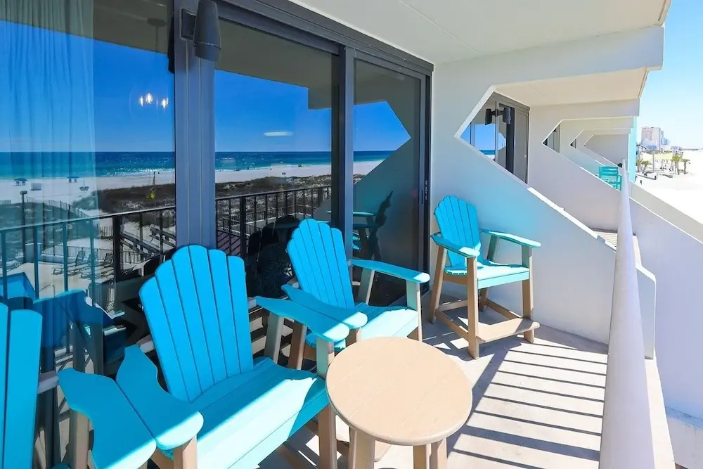Island Winds East 207 2 Bedroom Condo