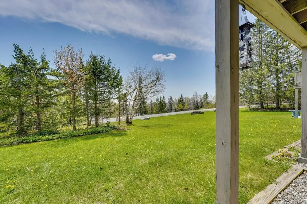 Ski-in/ski-out Bromley Mtn Condo: Wood Fireplace!