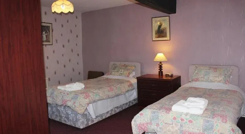 Community Owned Gwesty Owain Glyndwr Hotel