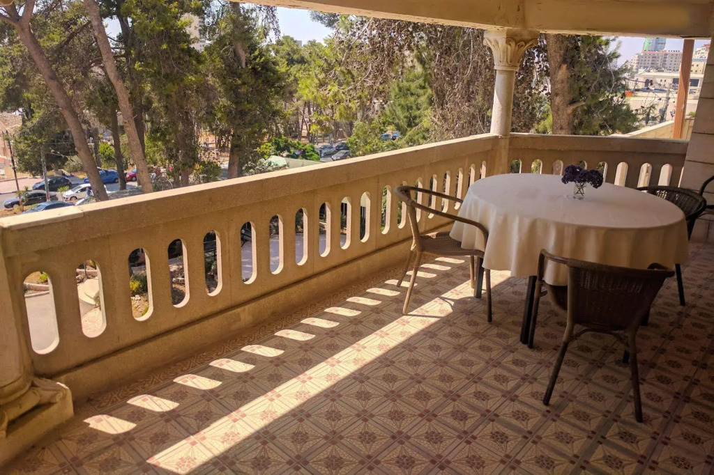 Alhambra Palace Hotel Suites