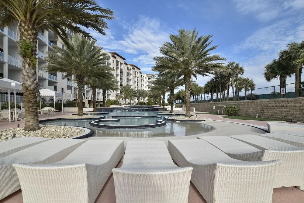 Queen of Diamonds by Ryson Vacation Rentals
