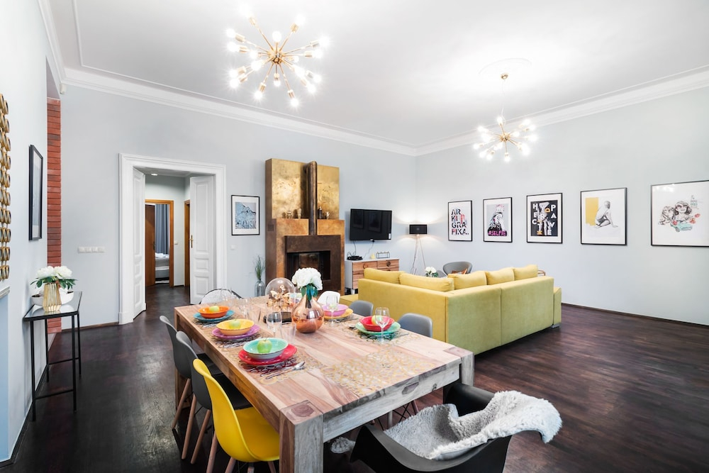 KrakowLiving - Sarego Apartment