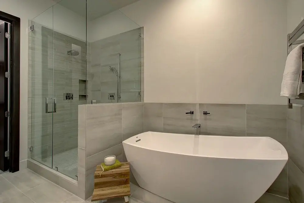 Juniper Landing 3 Bedroom by Avantstay Condo in Park City Mountain Resort w/ Pool, Hot Tub & Gym