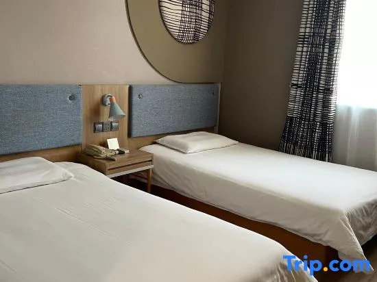 Home Inn Hotel