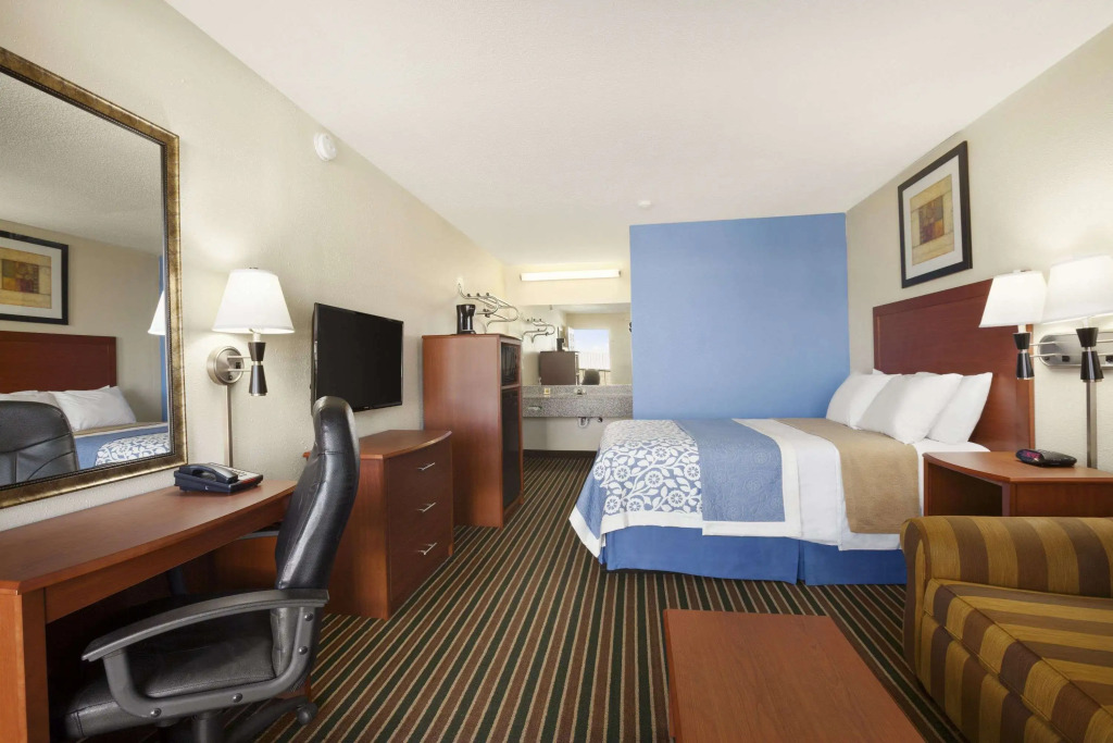 Days Inn by Wyndham Champaign/Urbana