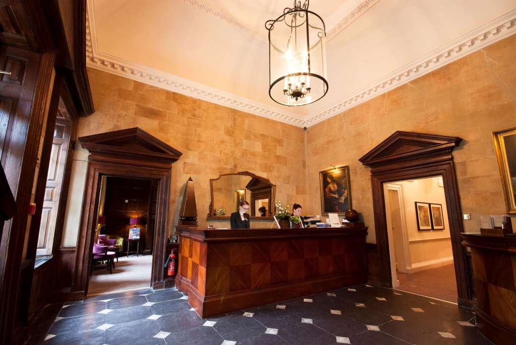 Sir Christopher Wren Hotel