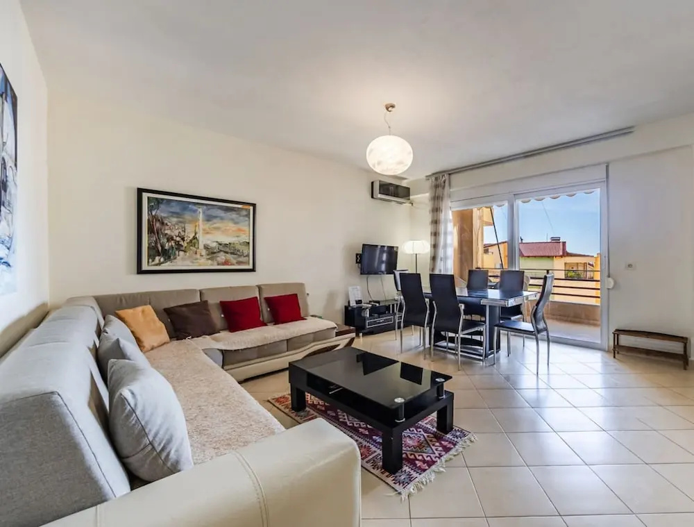Bright Sunny Apartment Beach Access