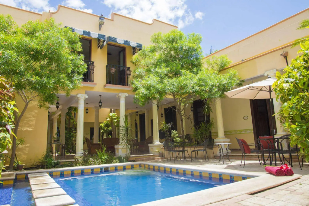 Casa De Las Columnas
