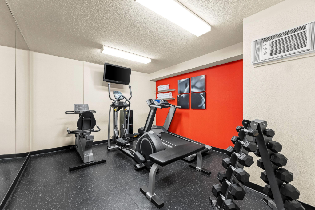 Travelodge Suites by Wyndham Regina - Eastgate Bay