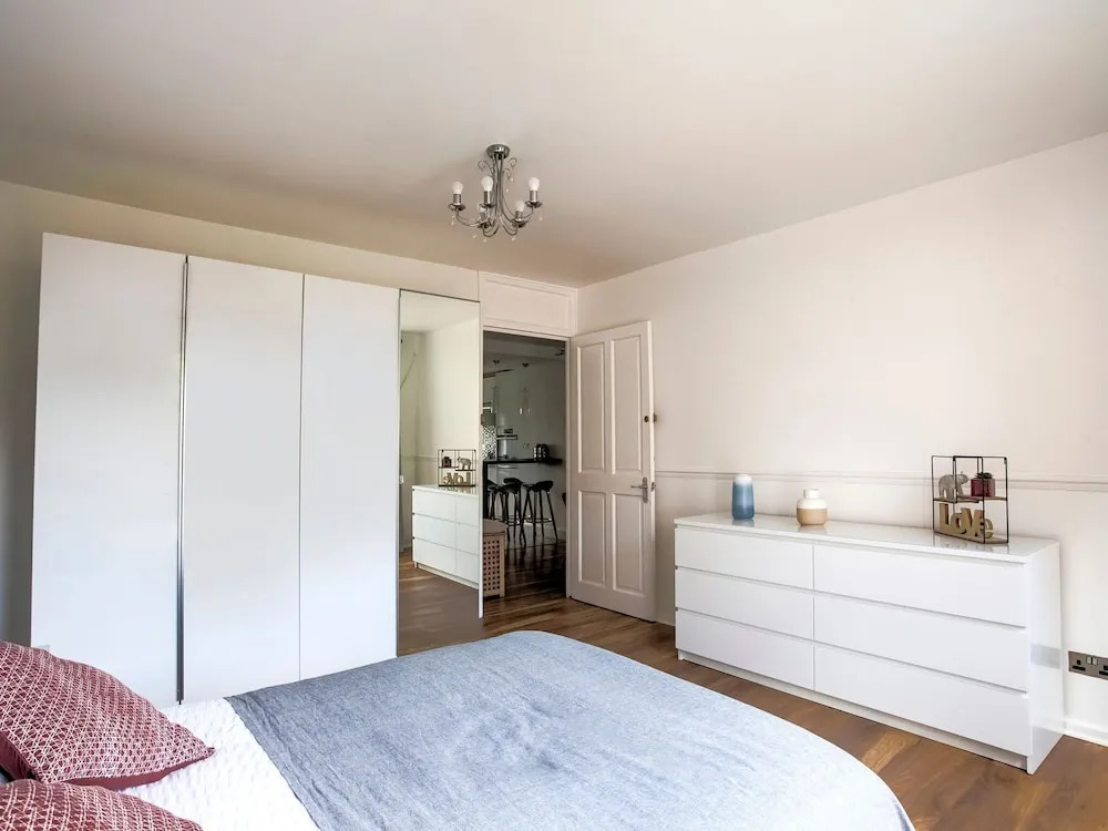 Restful Apartment in London near Westfield Shopping Center