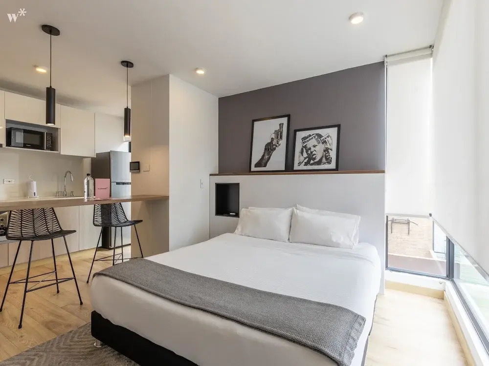 w Splendid Loft in Santa Ana