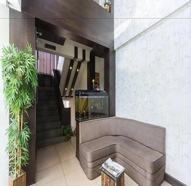 Treebo Sholas Residency