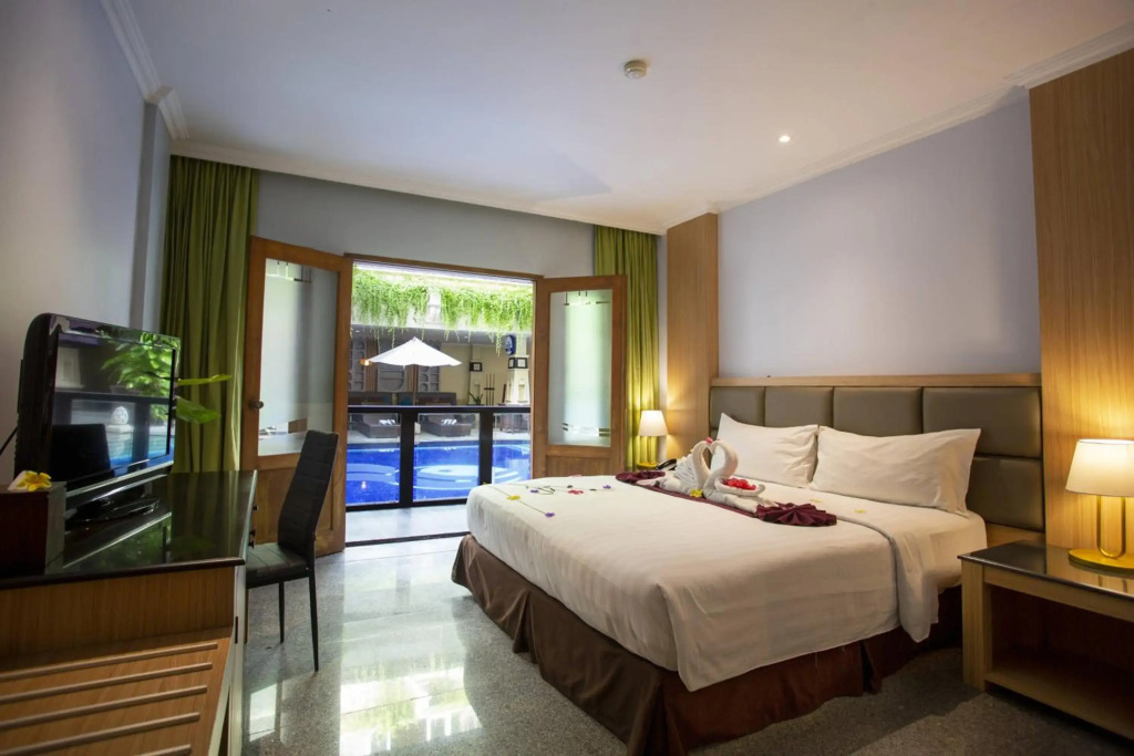 Famous Hotel Kuta Formerly Permata Kuta Hotel