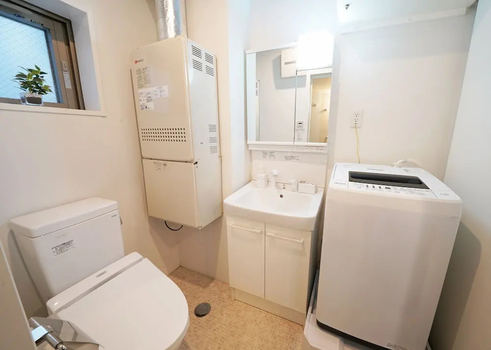 Laffitte Hirai Condominium Hotel