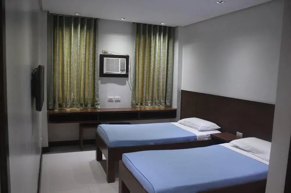 OYO 125 West Makati Hotel
