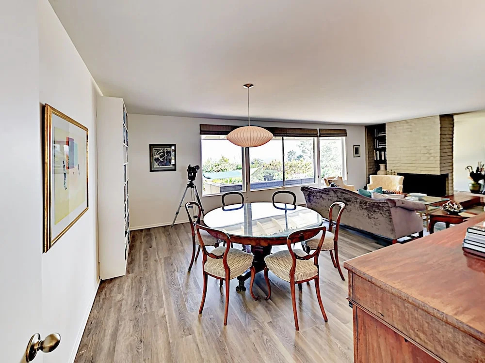 637 Sea Ranch Drive Home 3 Bedrooms 2.5 Bathrooms Home