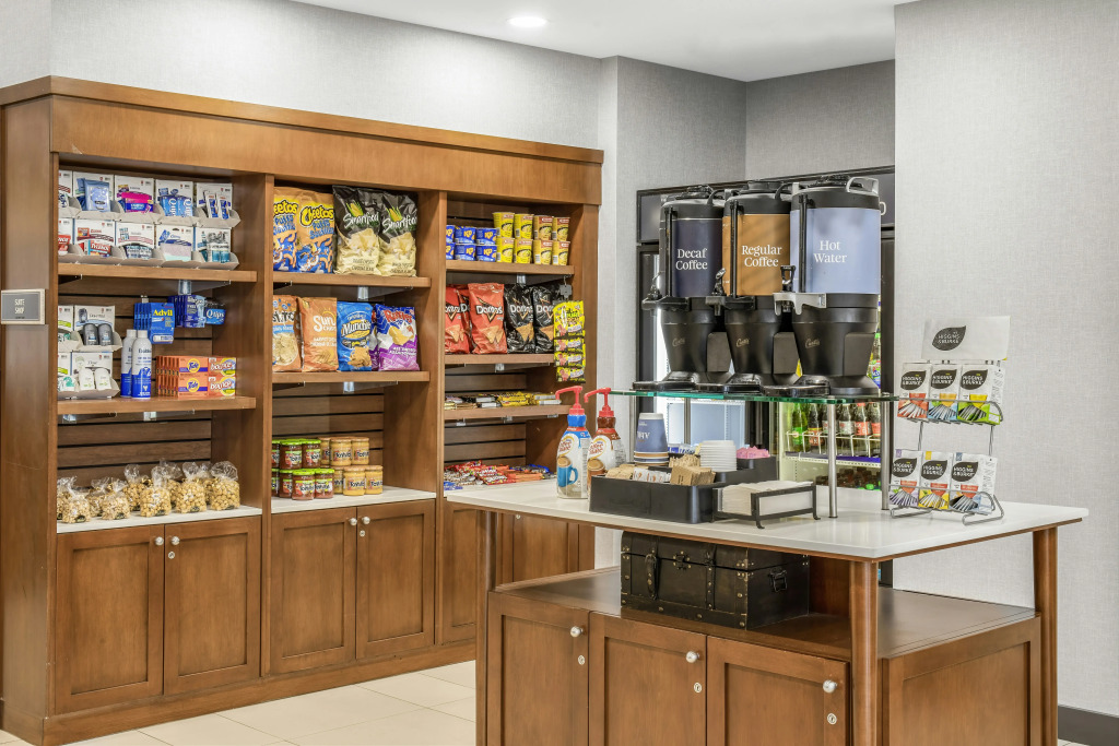 Homewood Suites by Hilton Winnipeg Airport - Polo Park