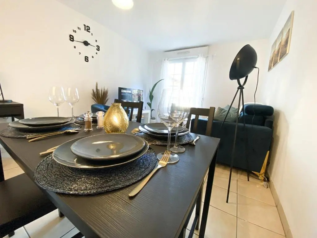 Appartement Ultra Luxueux Hypercentre - Parking - Gare RER à 5 min