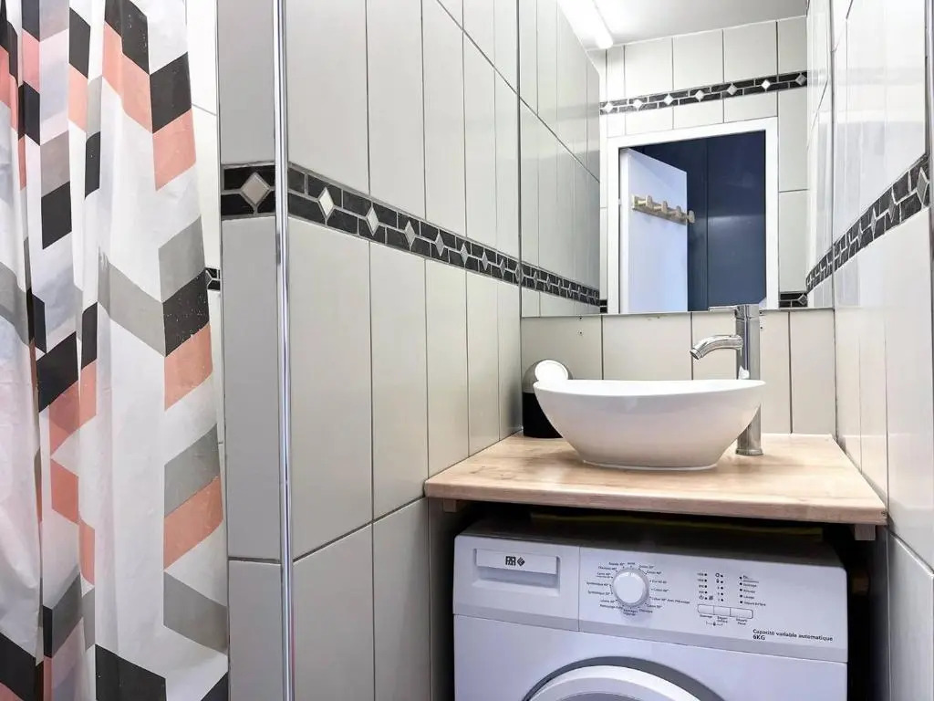 Appartement Bormes-les-Mimosas, 1 pièce, 2 personnes - FR-1-251-414