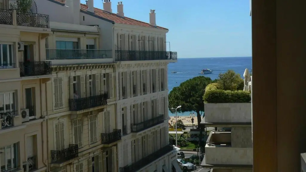Residence Gray d'Albion 2P BLA584