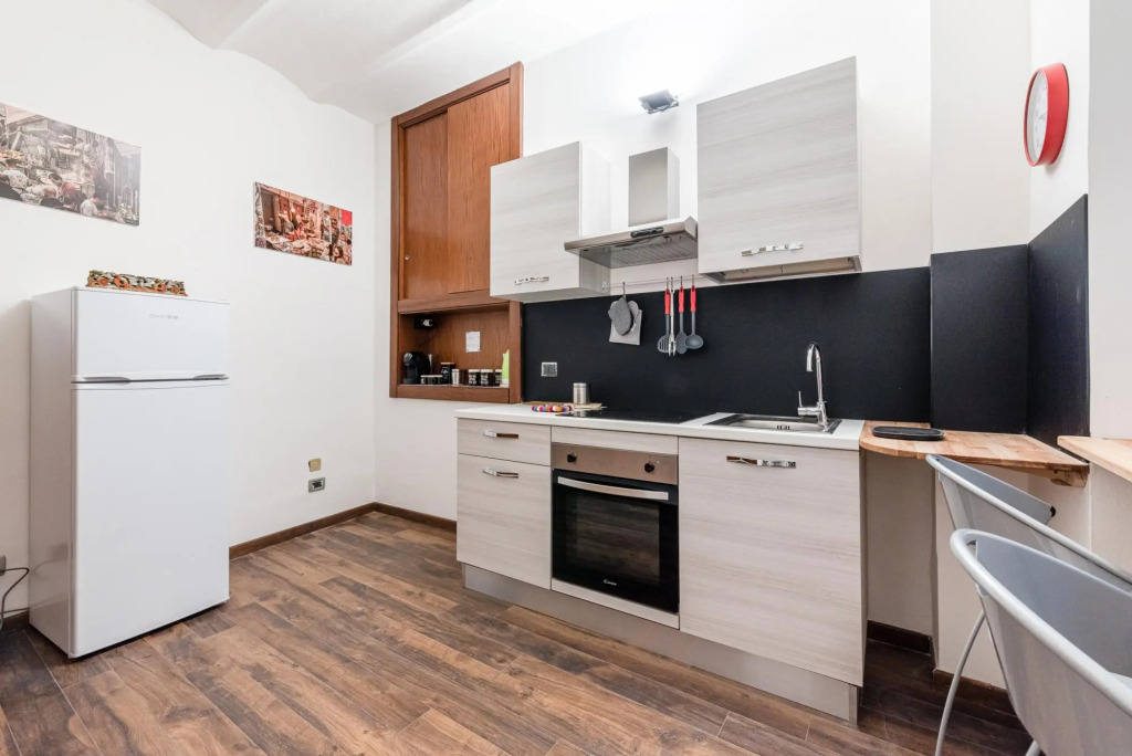 Lea's Art Apartment by Wonderful Italy