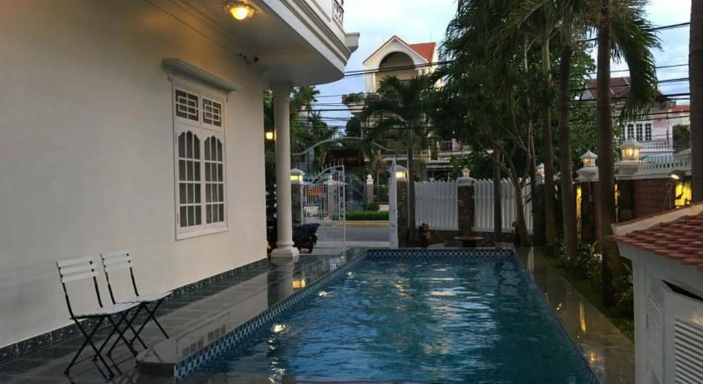 Full House Homestay