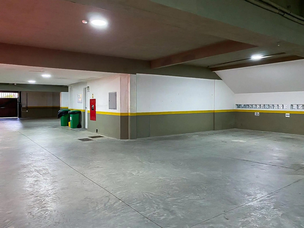 650 metros, Rua Coberta Centro/Villa Verde 403B