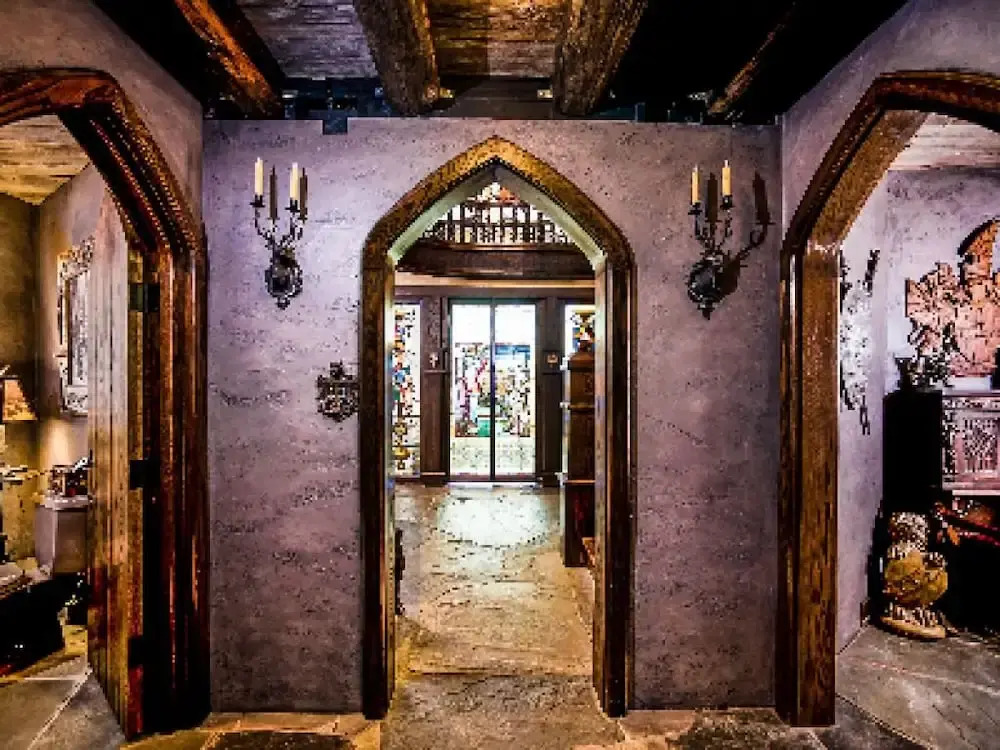 HIGHLANDS CASTLE overlooking Lake George plus 2 other CASTLES & SUITES