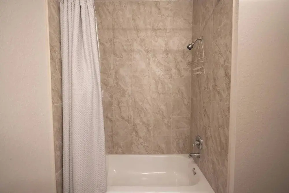 1370 Tuscana LN Davenport, 3bed