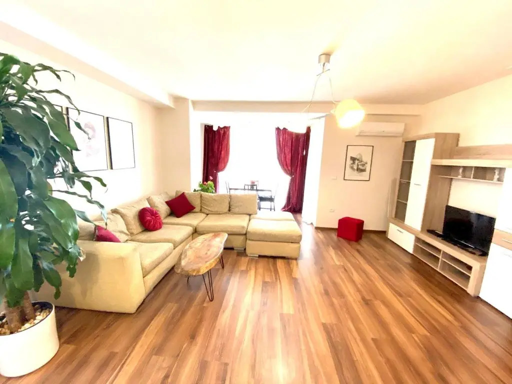 Firenze Apartment